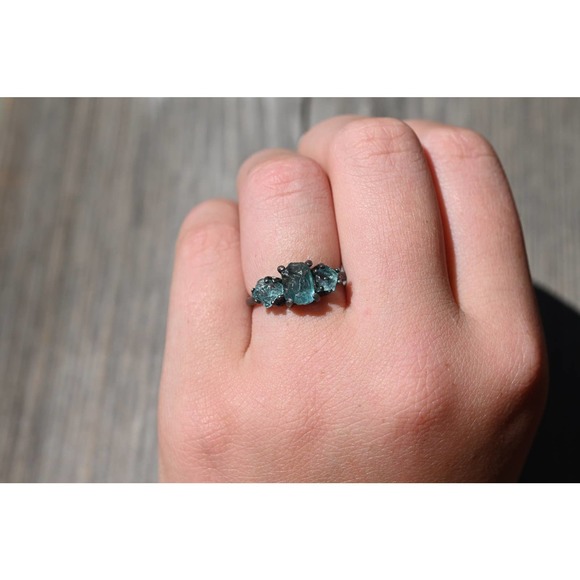 Aquamarine Ring, Raw Aquamarine Ring, raw crystal ring, rings for… - Picture 2 of 7